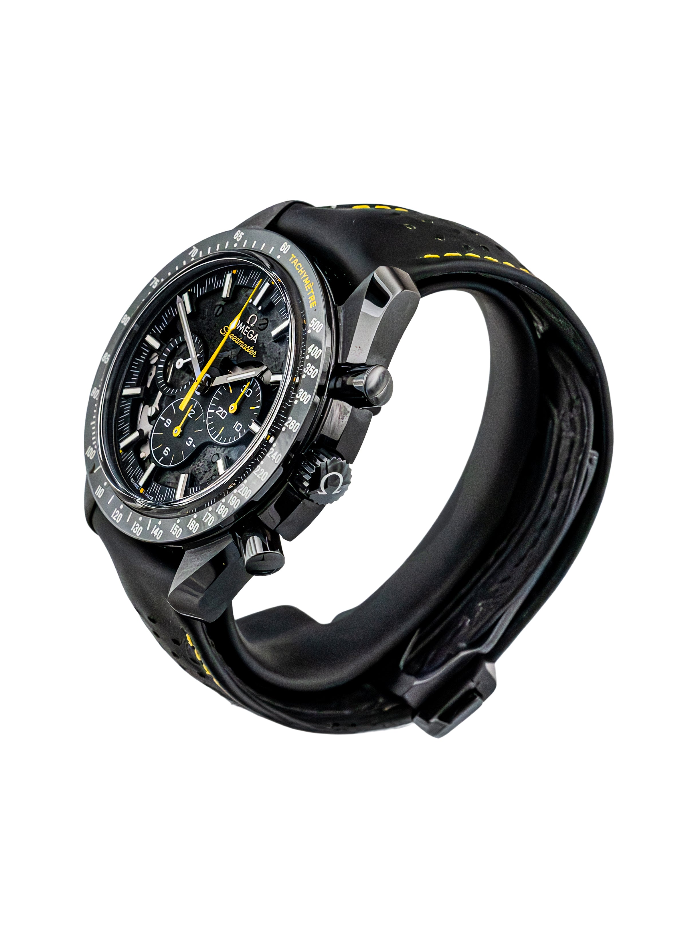 Omega - Speedmaster Dark Side of the Moon Apollo 8 - 2019