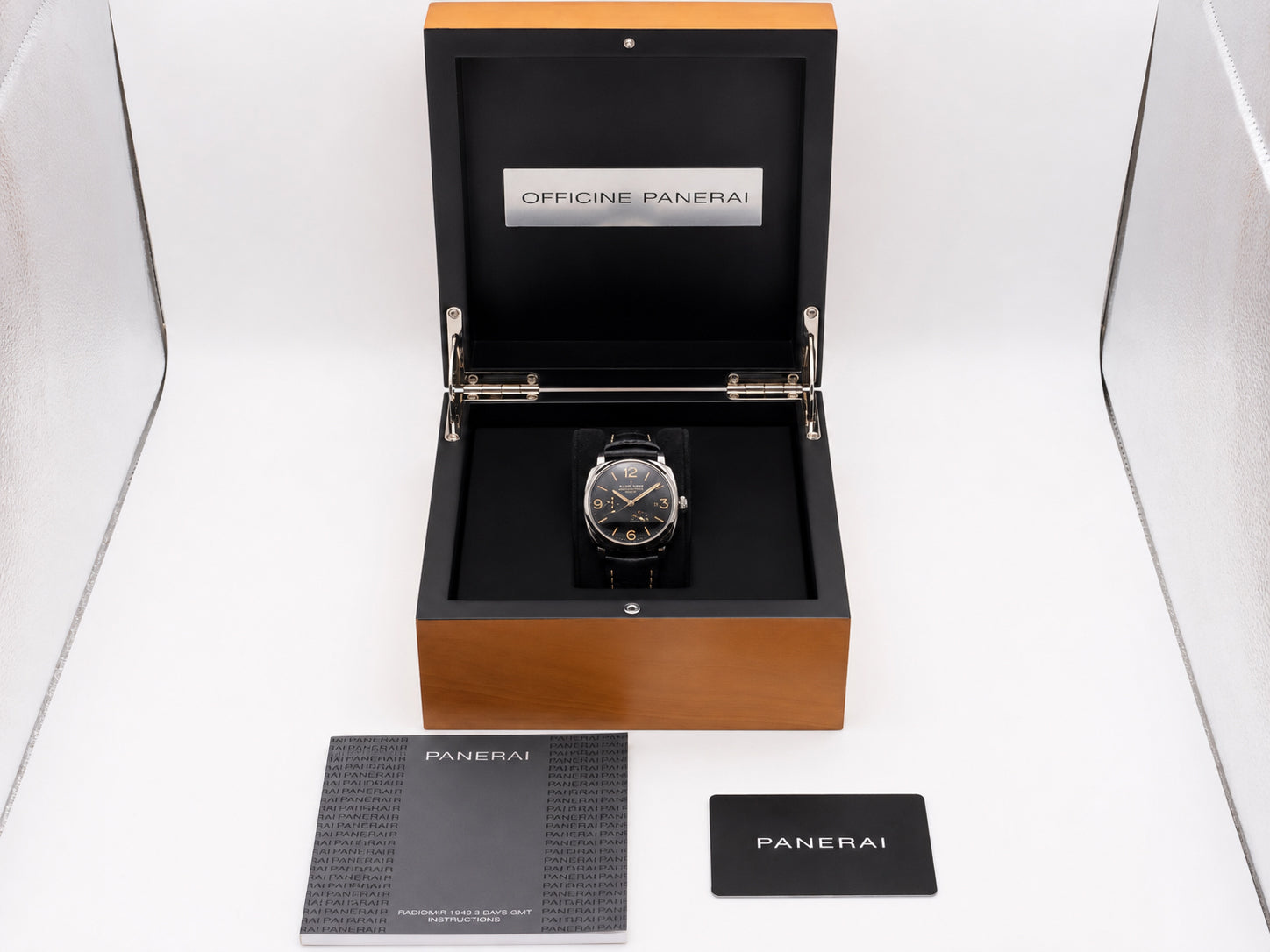 Panerai Radiomir 1940 3 Days GMT Power Reserve PAM00628