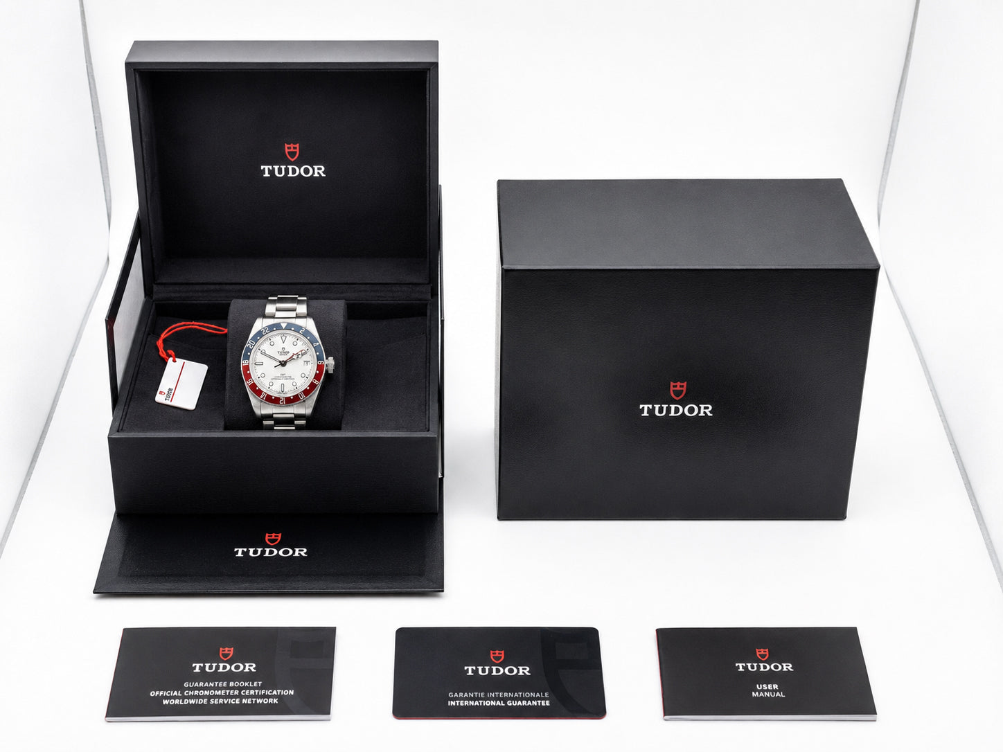 Tudor Black Bay GMT 79830RB