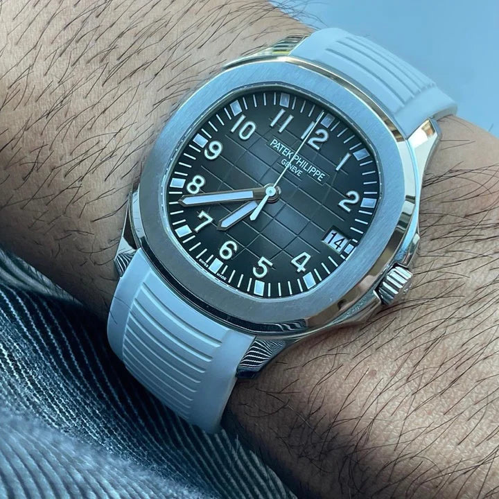 Patek rubber strap discount aquanaut