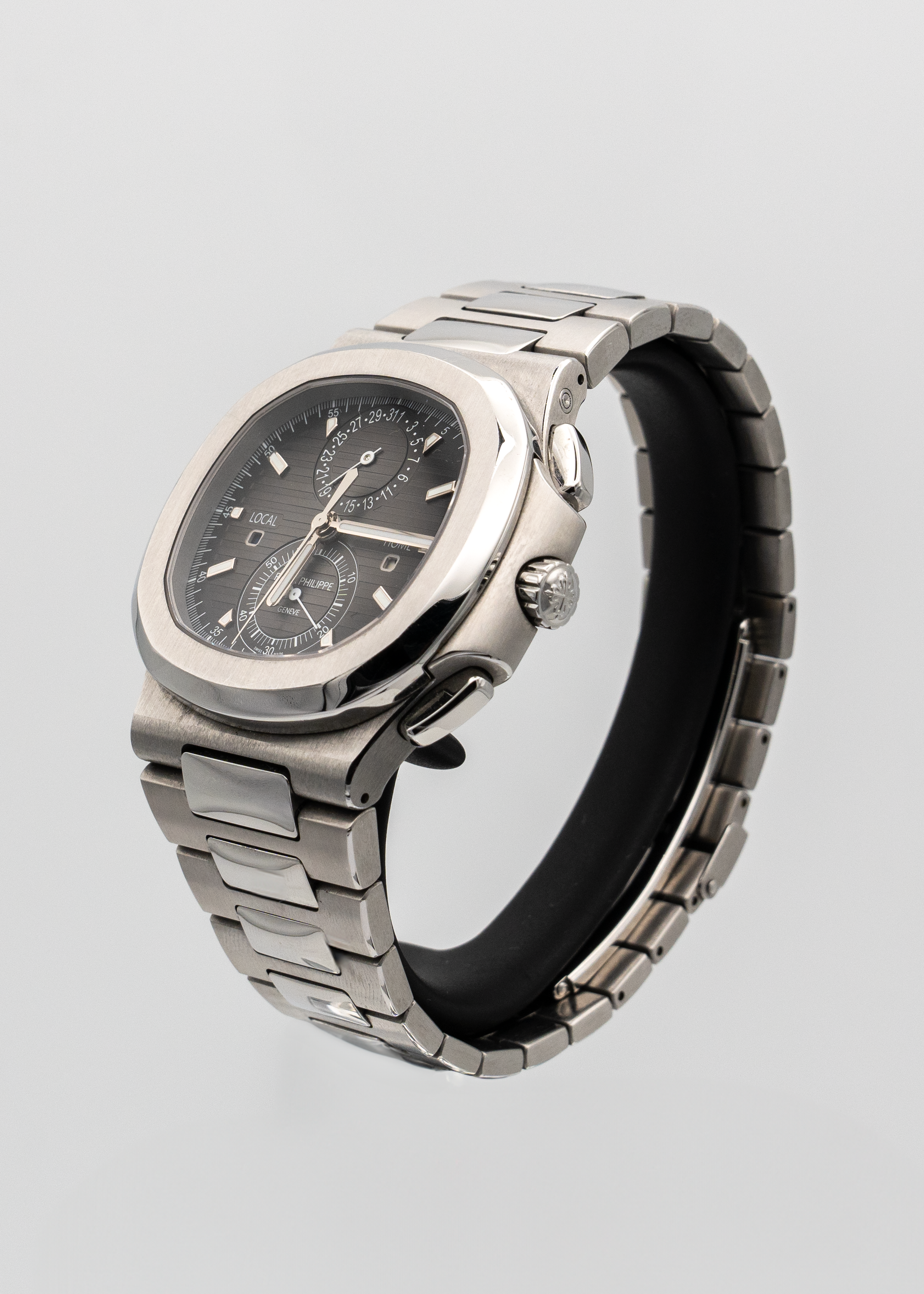 Patek Philippe - Nautilus Travel Time Chronograph - 5990/1A-001 - 2019