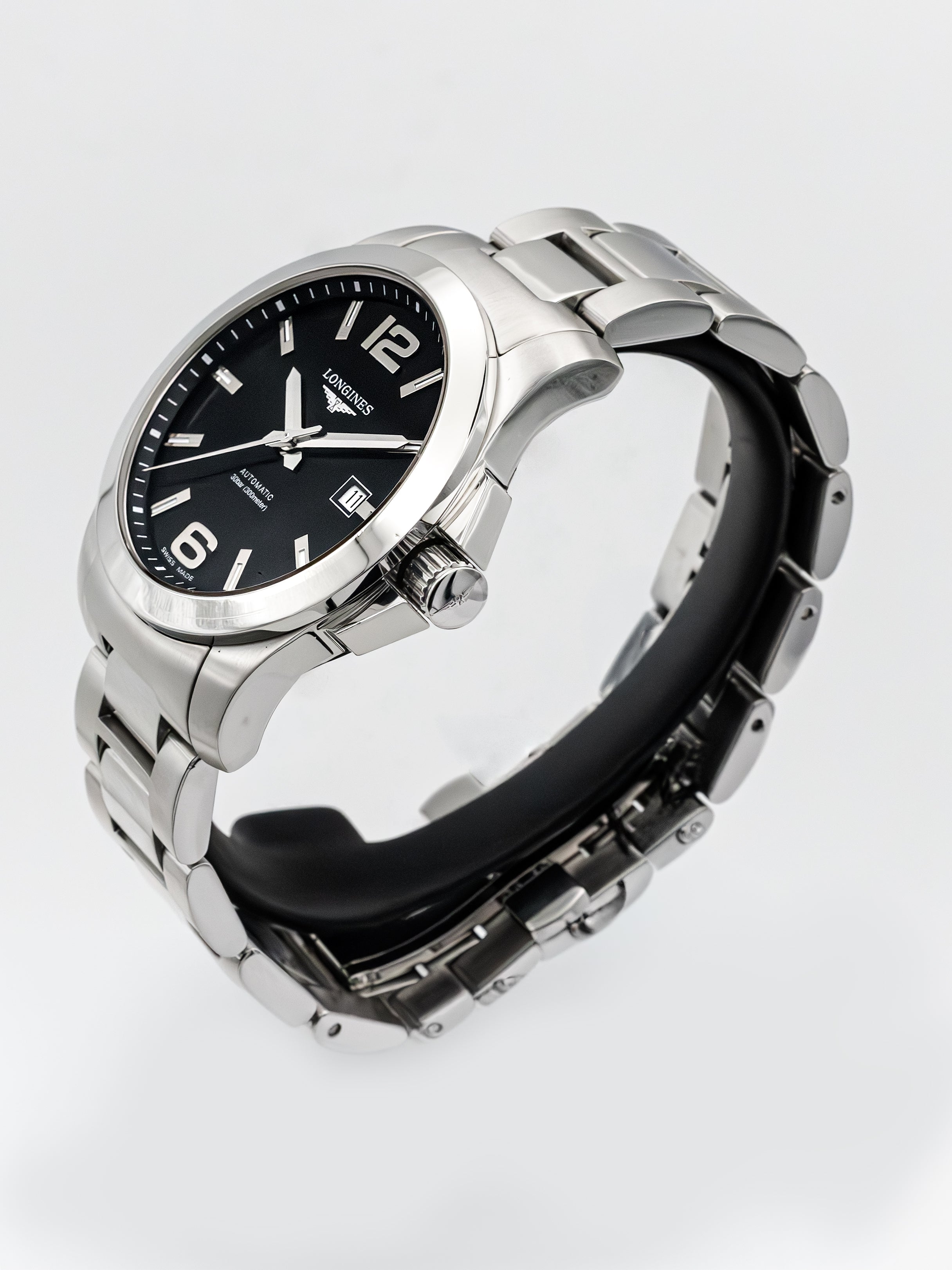 Longines Conquest dial close-up - preowned luxury watch